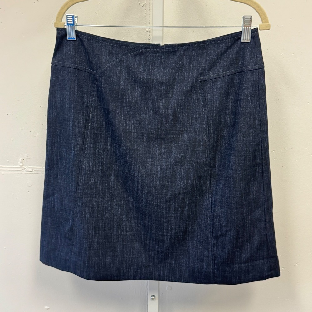 Worth New York Dark Indigo Wool Blend A-Line Pencil Skirt Size 6 Seam Detail